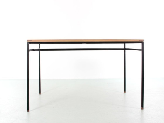 Image 1 of Scrivania Cosmopol in noce e acciaio. 120 x 60 cm