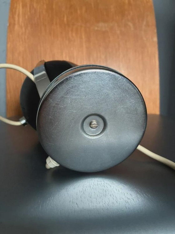 Lámpara de mesa Space Age Eyeball, Foco ajustable cromado y negro (años 60), Lámparas de mesa, Metal, 1960 (foto 6 de 7)