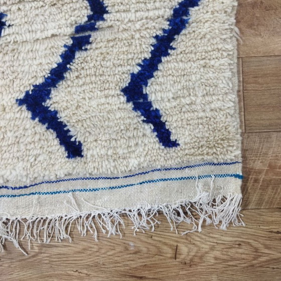 Image 1 of Zigzag Berber Rug – Zigzag Berber Carpet | Moroccan Wool Rug | 265 × 140 cm