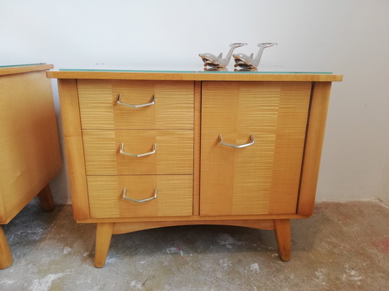 Image 1 of Tables de nuit luxueuses Mid Century Vintage Sideboards