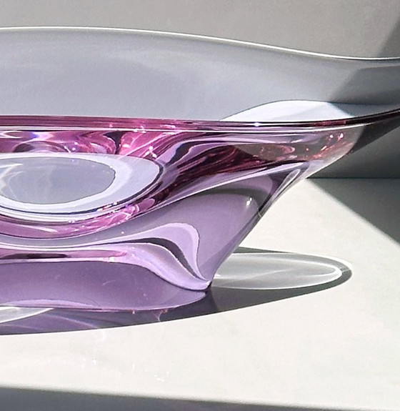 Image 1 of Ciotola vintage Alessandrite Neodimio Vetro Rosa Lilla Skrdlovice CZ Boemia Metà Secolo 1950s 50s 60s Zelezny Brod ZBS