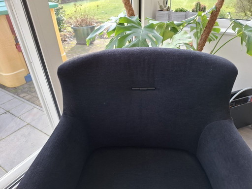 Sillón místico patas de metal negro