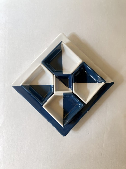 Blauw-wit handbeschilderd keramisch serveerblad of borrelplank.