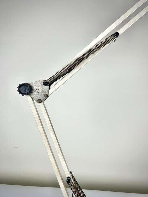 Image 1 of Pixar-style vintage articulated Massive lamp - white and black