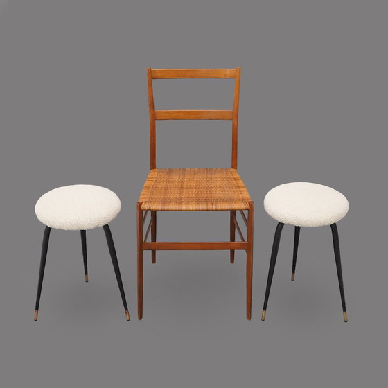 Image 1 of Coppia di sgabelli bianchi in bouclé, anni '50