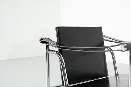 Image 1 of Lc1" fauteuil van Le Corbusier voor Cassina, Italië 1929S.