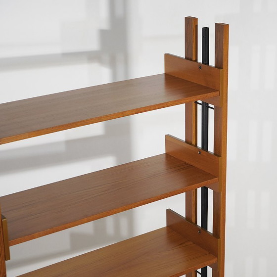 Modulares Bücherregal mit Ständern, 1960er Jahre – Bücherregale, Brass (photo 9 of 15)