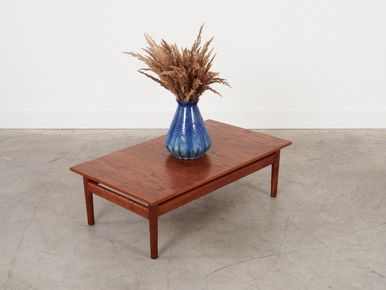 Image 1 of Mesa de centro de roble, diseño danés, década de 1970, fabricada en Dinamarca.