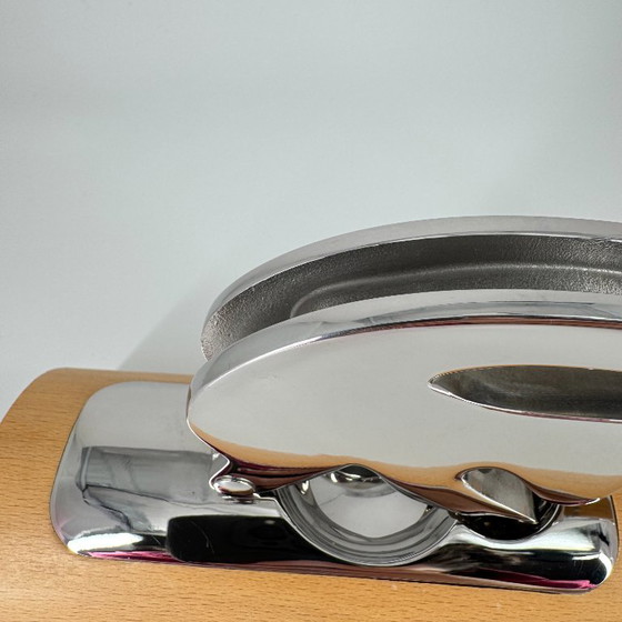 Alessi Scoiattolo Nutcracker – Andrea Branzi, 2010 | Italian Design – Decorative Objects, Metal, Wood (photo 14 of 14)
