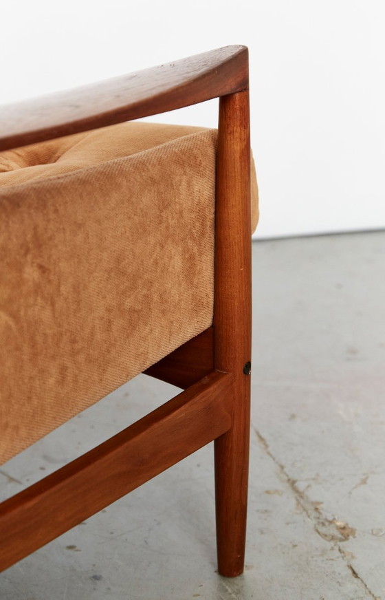 Image 1 of Ib Kofod Larsen "Djursholm" stoel voor Olof Perssons Fåtöljindustri (OPE)