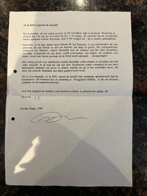 Image 1 of Nicolas Dings | Bronzen sculptuur | JA & NEE regeren de wereld