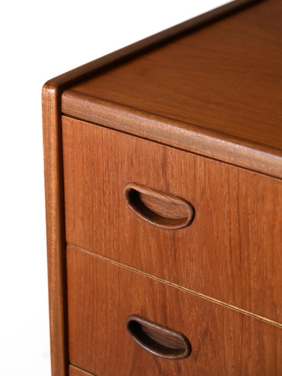 Image 1 of Cómoda escandinava de teca Tallboy de los años 50