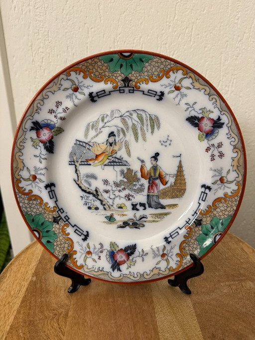 Super nice Petrus Regout "Timor" plate