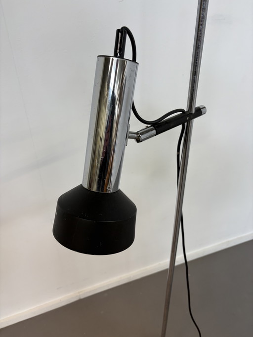 Lámpara de pie vintage Staff Leuchten cromada con luz negra modelo L401 años sesenta
