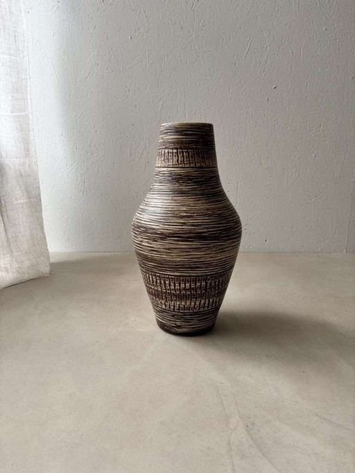 Japandi ceramic Spara floor vase 70s minimalist vase