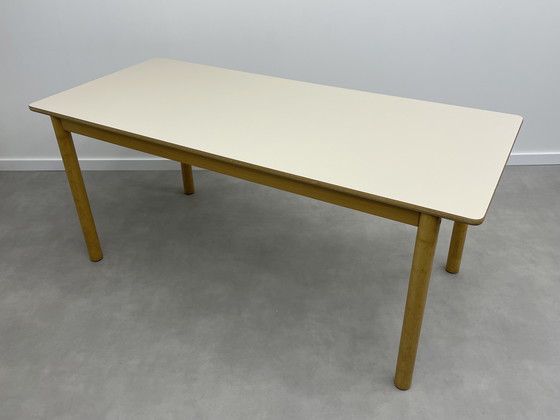 Image 1 of Table à manger scandinave vintage