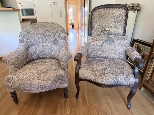 Paire de fauteuils classiques (Napoléon III et Louis XV) – Wood, Textile