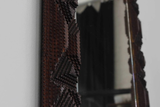 Antique Tramp Art wall mirror brutalism chip carving 1900 – Wood, Brutalist (photo 6 of 17)