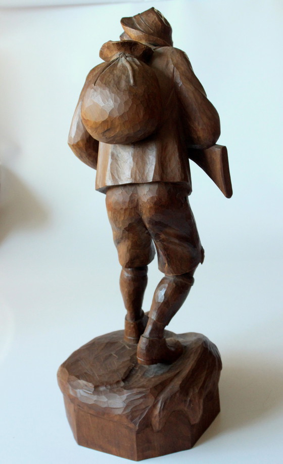 Image 1 of Grande sculpture en bois de chasseur/braconnier - Superbe décoration pour salle de chasse des années 30