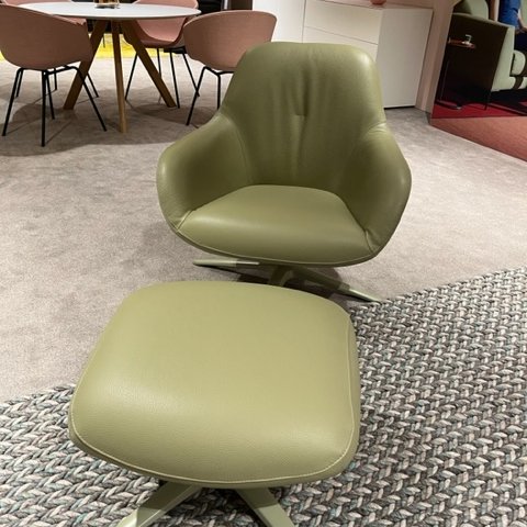 Image 1 of Pode Spot One fauteuil met poef