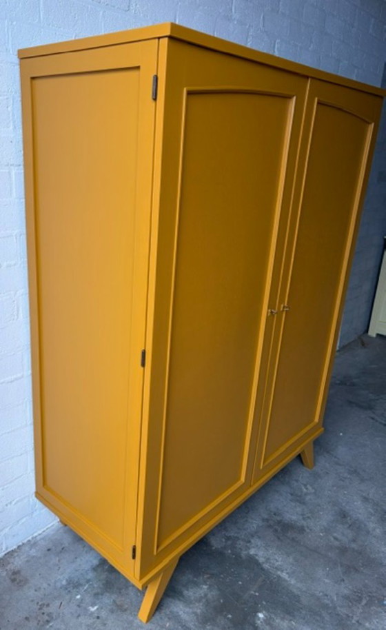 Vintage Mid-Century Wardrobe Restyled – Wood (photo 13 of 14)