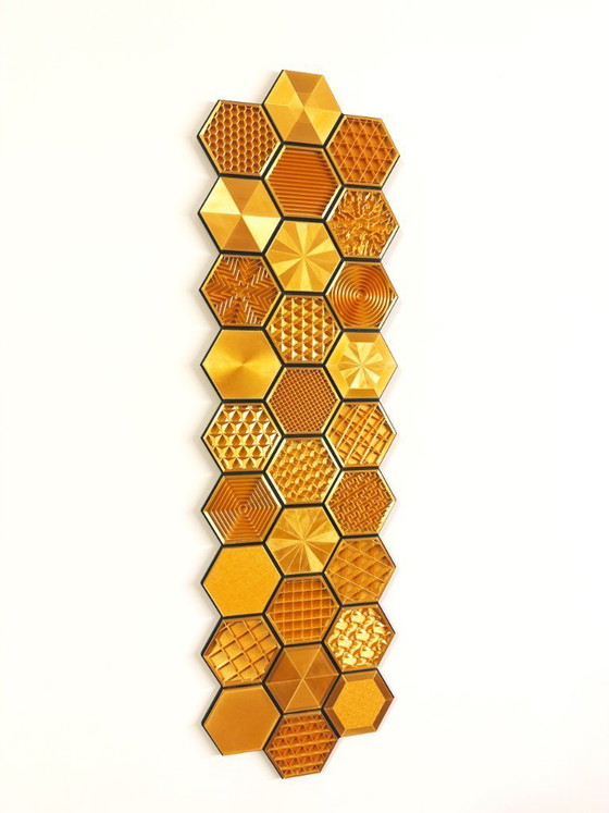 Image 1 of Gouden honingraat wanddecoratie | Hexagonale geometrische decoratie | Moderne wandsculptuur
