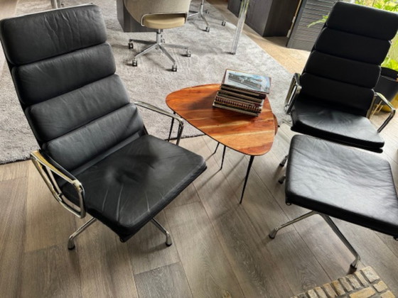 Image 1 of 2 sedie e poggiapiedi in alluminio Charles & Ray Eames EA