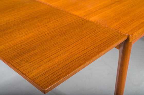 Image 1 of Table de salle à manger extensible en teck par Henning Kjaernulf pour Vejle Stole & Møbelfabrik