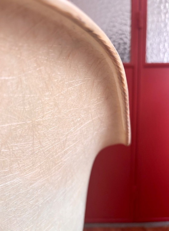 Eames Zenith PAW-stoel uit de jaren 1950, eerste generatie, gemaakt van glasvezel, met draaibare voet. (photo 6 of 15)