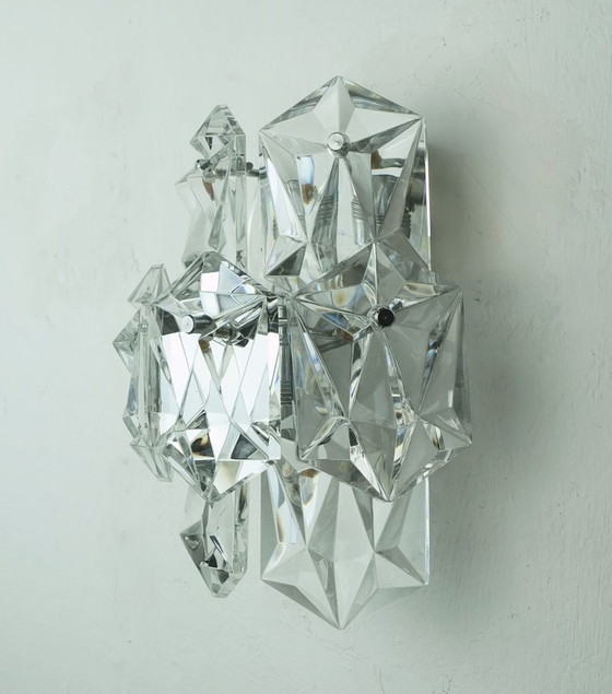 Image 1 of Elegante aplique de mediados de siglo con prismas de cristal y cromo de Kinkeldey, década de 1960.