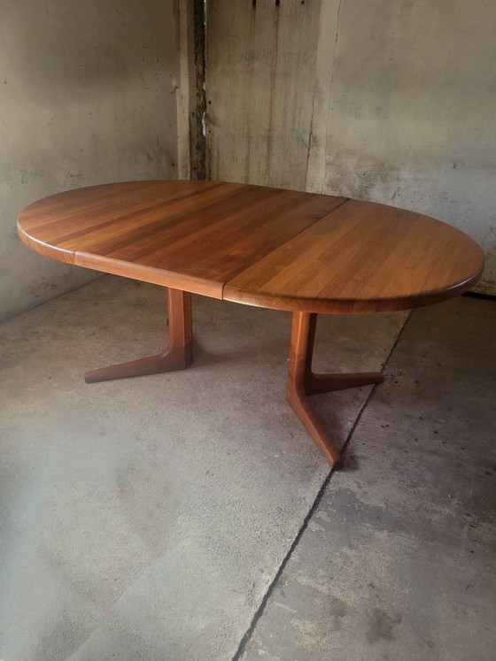 Image 1 of Vintage extendable round dining table in teak, Denmark 1960