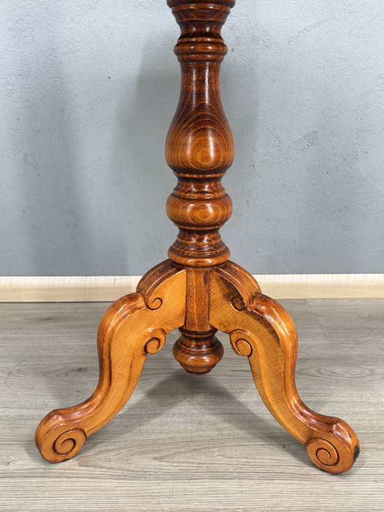 Image 1 of Französischer Beistelltisch aus Holz Weintisch mit Intarsien