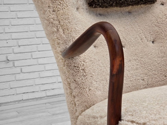 Image 1 of Jaren 60, Deens ontwerp van A. Christensen voor Slagelse Møbelværk, schapenvacht.