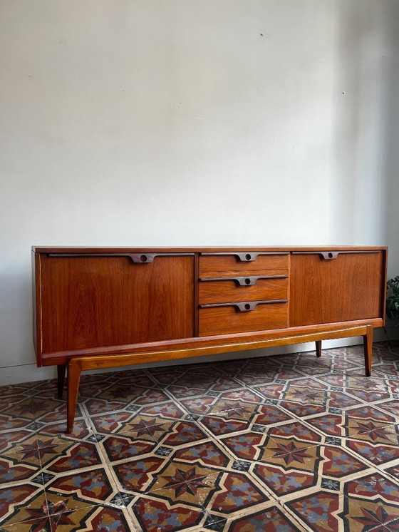 Image 1 of Buffet moderne Mid Century - Stonehill Furniture