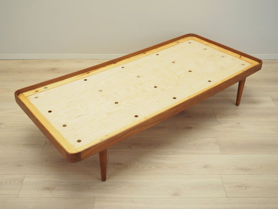 Image 1 of Lit de jour en teck, design danois, années 1970, production : Danemark