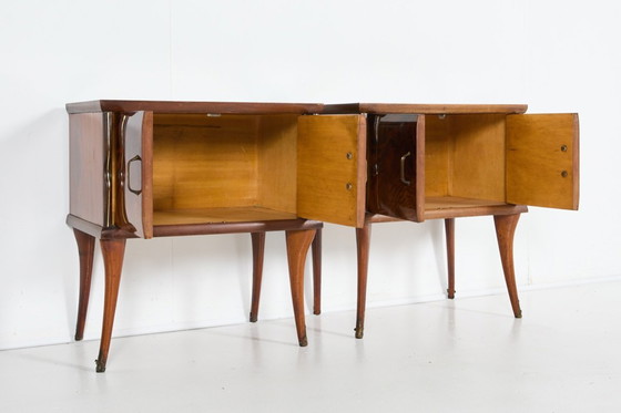 Image 1 of Set van 2 nachtkastjes/opbergkastjes in Mid-Century stijl, Italië jaren 1950.
