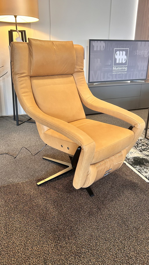 Sillón Relax Koinor modelo Yoko eléctrico con batería