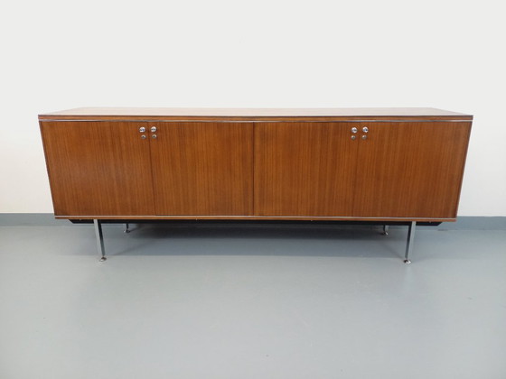 Image 1 of Vintage modern dressoir van palissanderhout en verchroomd metaal uit de jaren 60 en 70.