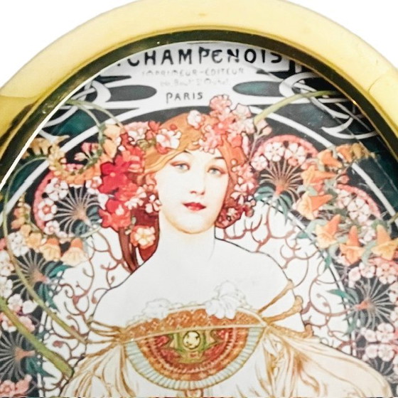 Image 1 of Dipinto vintage Art Nouveau di Alphonse Mucha Champenois Hallmark cornice ovale in ottone degli anni '60