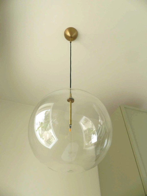 Lampada a sospensione in vetro "Glass Globe 350 Natural Brass" design Schwung