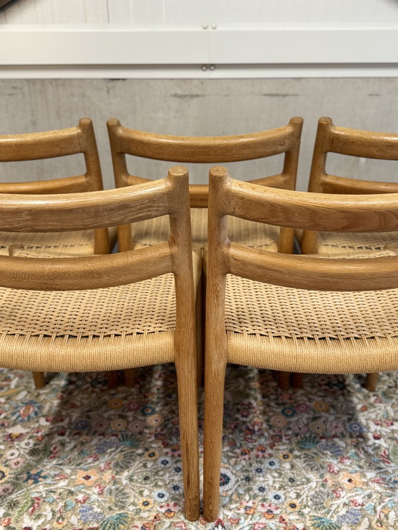 Image 1 of Ensemble de salle à manger Niels Otto Møller - modèle 84 chaises 4+1