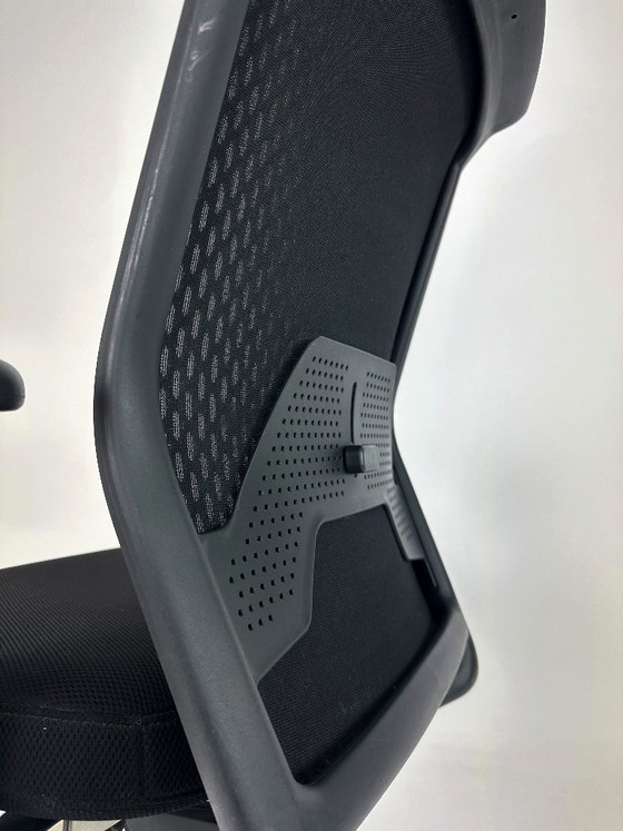 Image 1 of Vitra ID MESH Chair