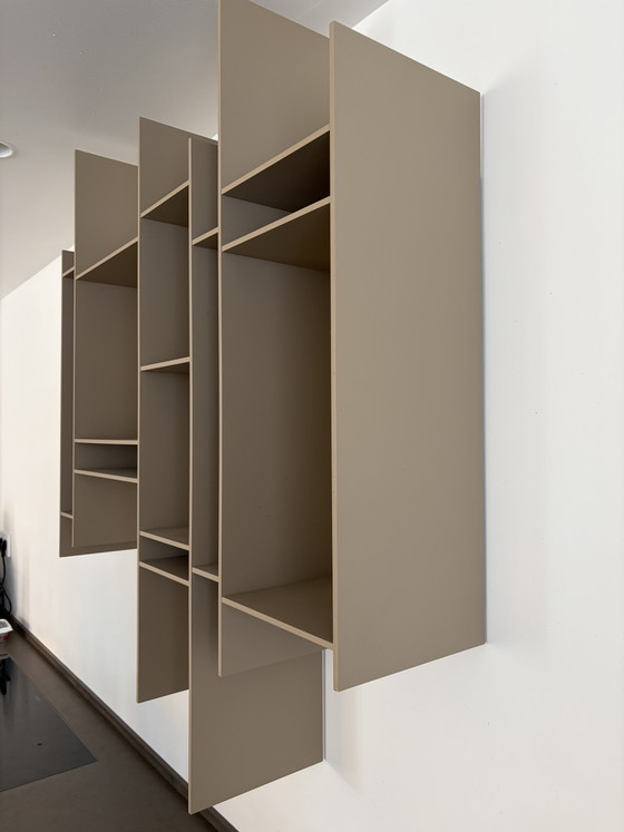 Image 1 of Armario de pared Randomito