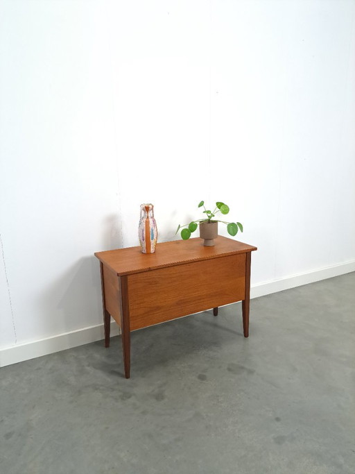 Coffre à jouets en teck danois, coffre de rangement