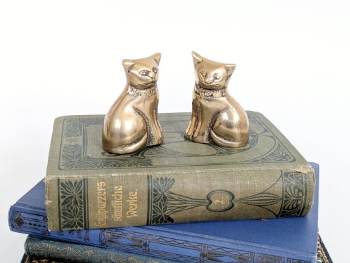 Vintage Solid Brass Cat Figurines Pair MCM Collar Detail Shelf Curio Decor
