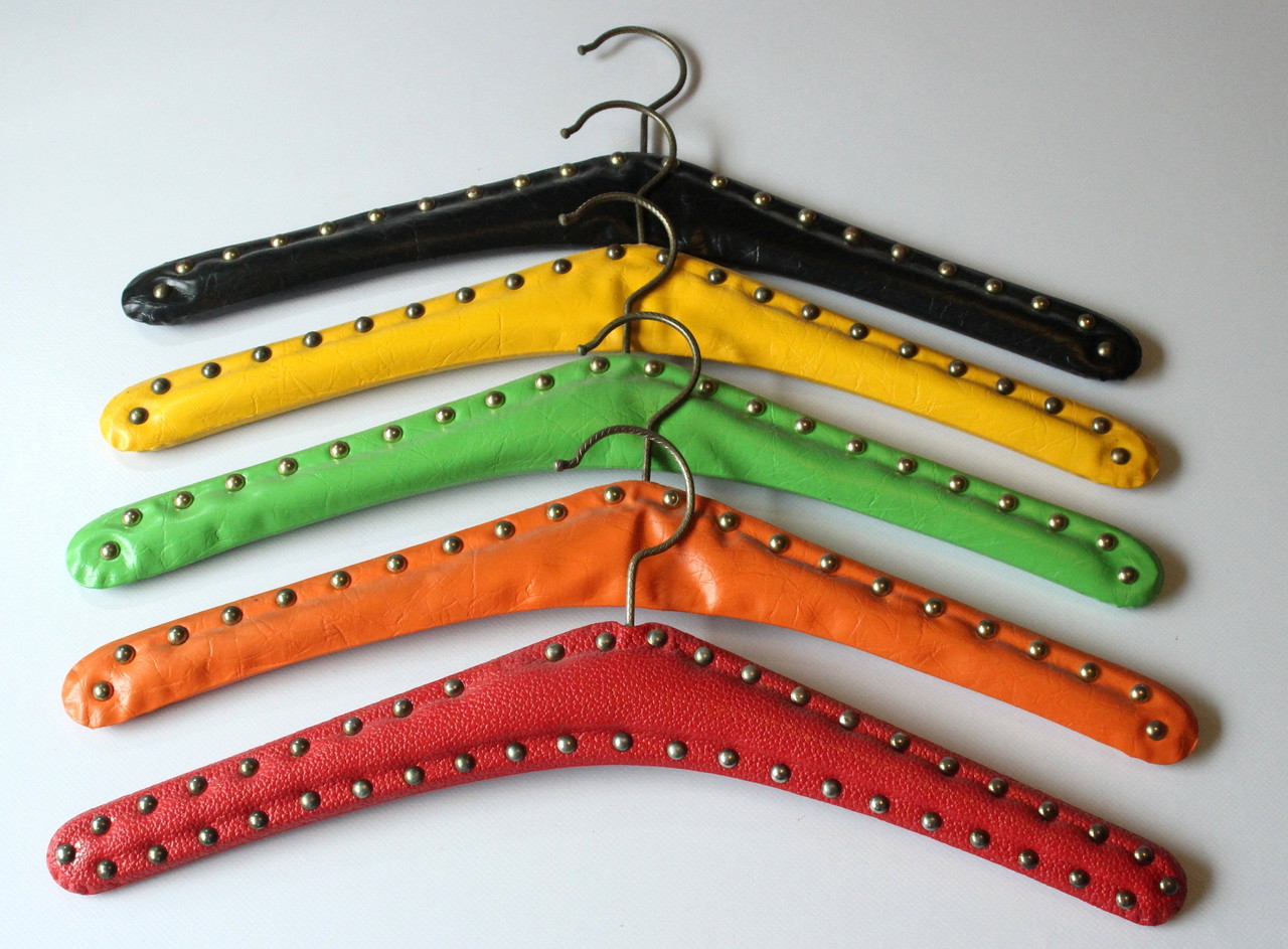 Jacket Hanger Rivet 5 Coat hangers - Coat hanger - Wood, leather with brass rivets - From ...