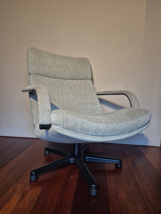 Image 1 of Poltrona girevole Artifort F141