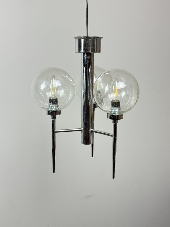 Image 1 of Lámpara colgante de tres globos cromada de diseño de mediados de siglo, Alemania, década de 1970