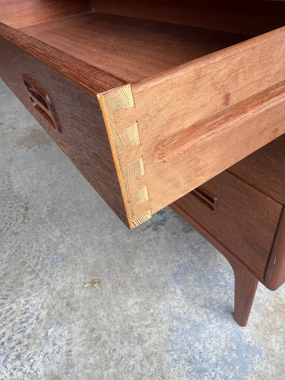 Image 1 of Il segretario danese del teak Arne Hovmand-Olsen