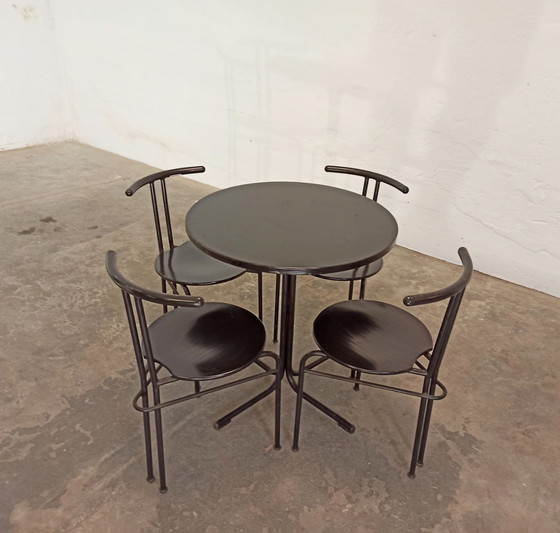 Image 1 of Postmoderne Essgruppe